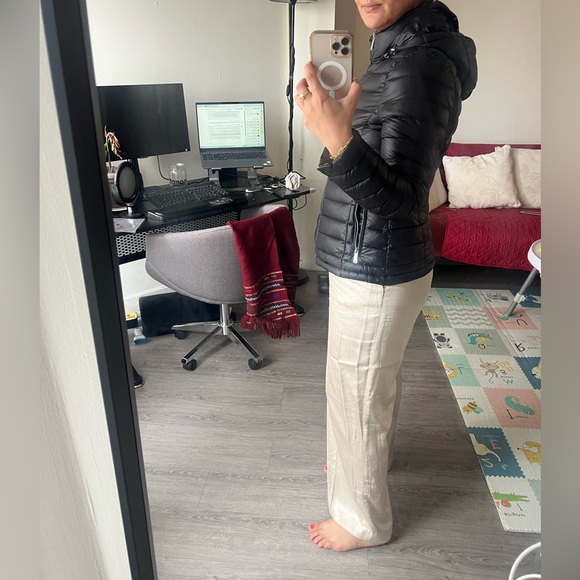 Calvin Klein light parka size S - Picture 3 of 4